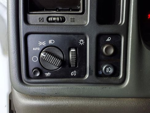 Used 2006 GMC Sierra 1500 SL image 24