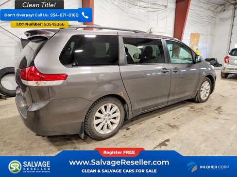 Used 2011 Toyota Sienna XLE image 4