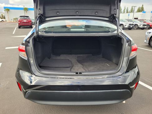 Used 2025 Toyota Corolla LE image 27