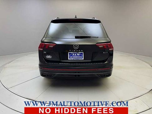 Used 2024 Volkswagen Tiguan SE R-Line AWD/4WD image 4