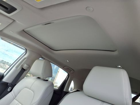 Used 2023 Honda HR-V EX-L image 24