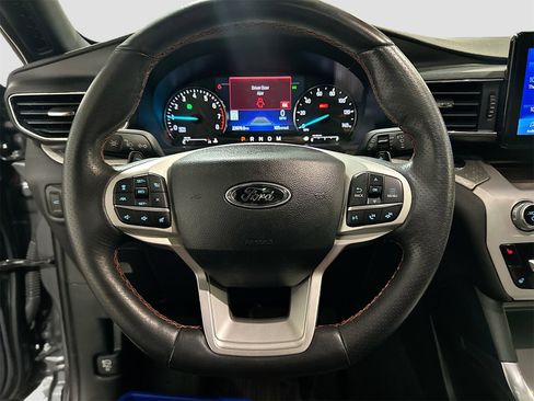 Used 2023 Ford Explorer Timberline image 11