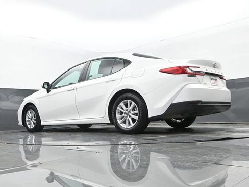Used 2025 Toyota Camry LE w/ Convenience Package FWD image 26