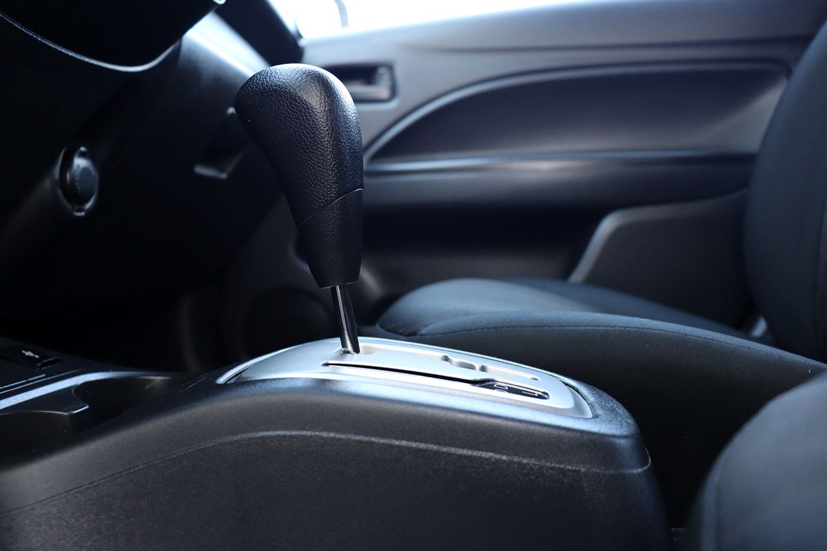 Used 2024 Mitsubishi Mirage ES FWD image 35