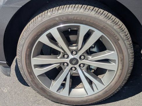 Used 2020 Ford Expedition Platinum image 12