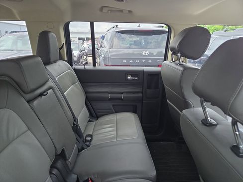 Used 2019 Ford Flex SEL w/ Equipment Group 202A FWD image 9