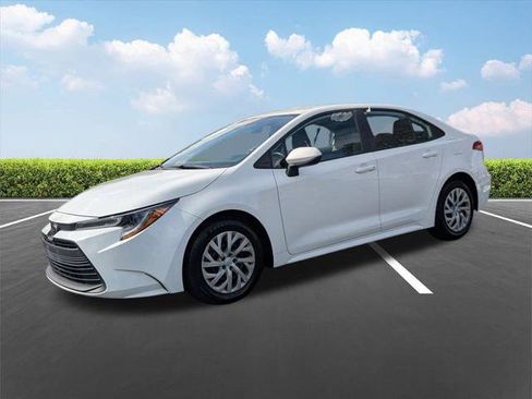 Certified 2024 Toyota Corolla LE image 8