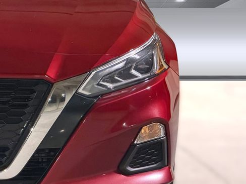 Used 2022 Nissan Altima 2.5 SV w/ SV Premium Package image 10