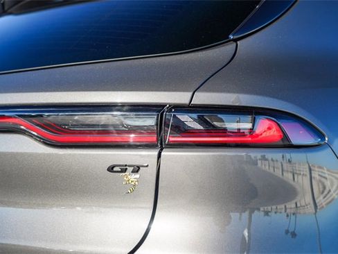 Used 2024 Dodge Hornet GT w/ GT Blacktop Package image 11