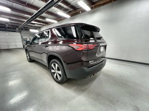 Certified 2023 Chevrolet Traverse LT w/ LT Premium Package AWD/4WD image 6