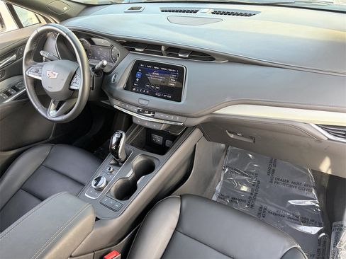 Certified 2023 Cadillac XT4 Premium Luxury image 13