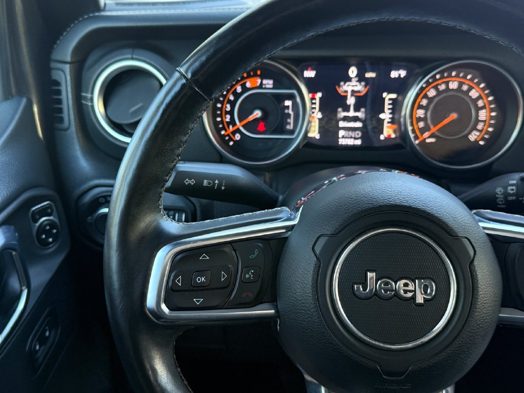 Used 2018 Jeep Wrangler Unlimited Sahara w/ Uconnect 4C Nav & Sound Group AWD/4WD image 30