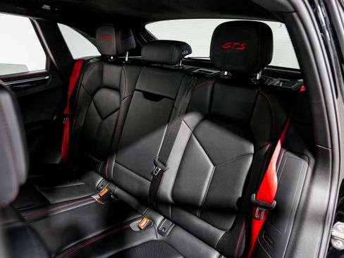 Used 2021 Porsche Macan GTS image 35