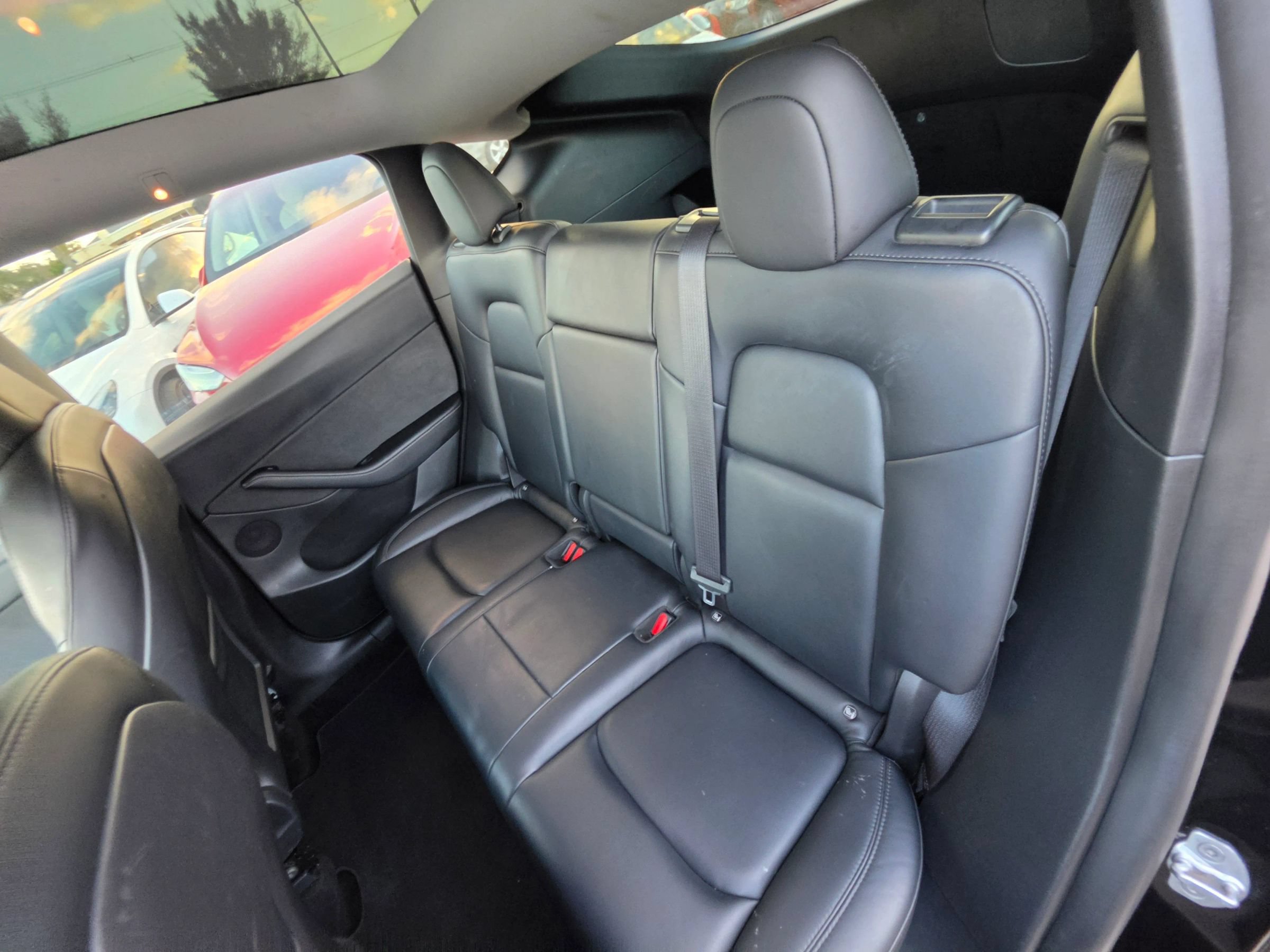 Used 2022 Tesla Model Y Performance AWD/4WD image 14