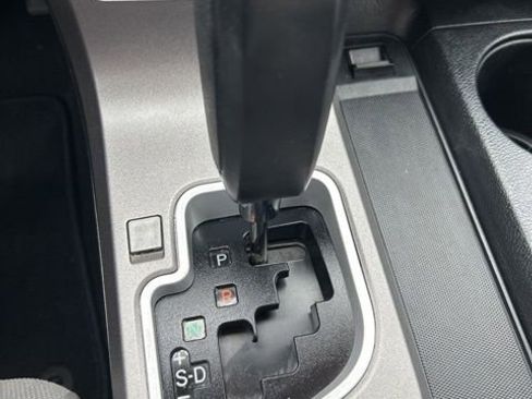 Used 2013 Toyota Tundra 2WD CrewMax w/ Tow Pkg image 13