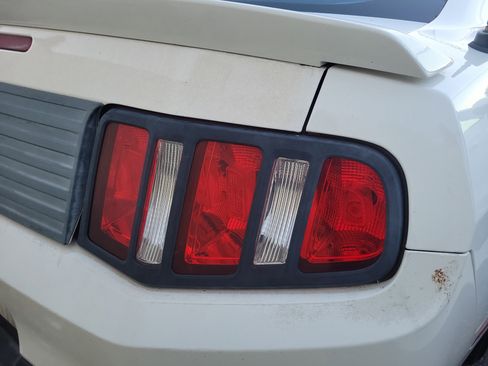 Used 2011 Ford Mustang Premium w/ Electronics Pkg image 10