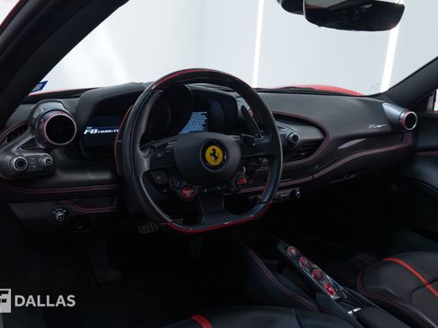 Used 2020 Ferrari F8 Tributo RWD image 4
