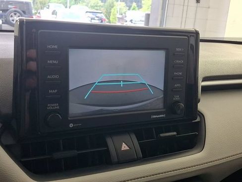 Certified 2021 Toyota RAV4 XLE FWD image 22