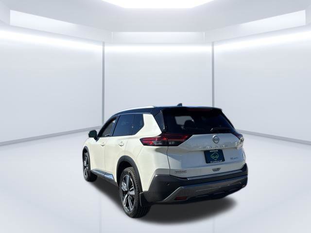 Used 2023 Nissan Rogue SL AWD/4WD image 12