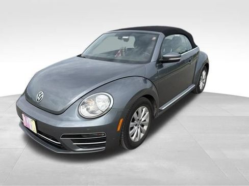 Used 2017 Volkswagen Beetle 1.8T S FWD image 7