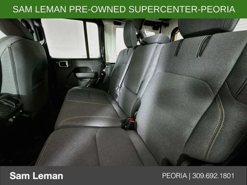 Used 2024 Jeep Wrangler Unlimited AWD/4WD image 23