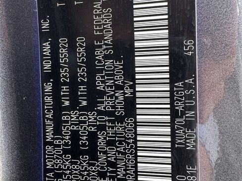 Used 2024 Toyota Highlander Limited image 32