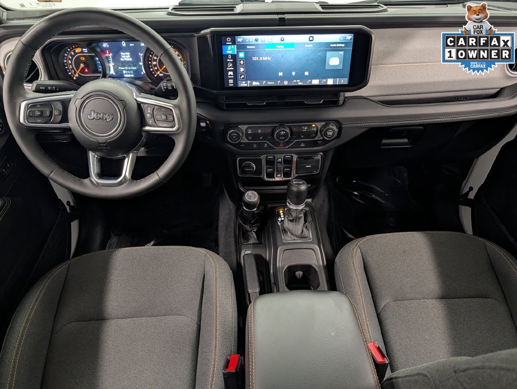 Used 2026 Jeep Wrangler Unlimited Sahara AWD/4WD image 24