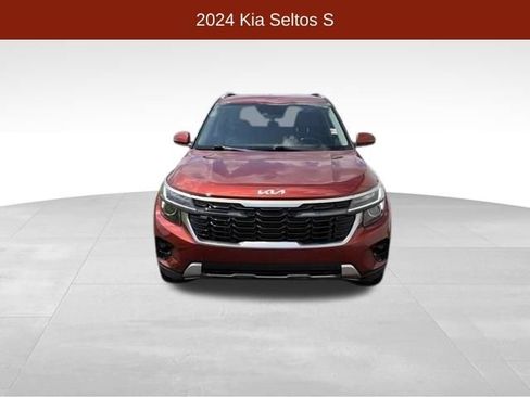 Used 2024 Kia Seltos S AWD/4WD image 2