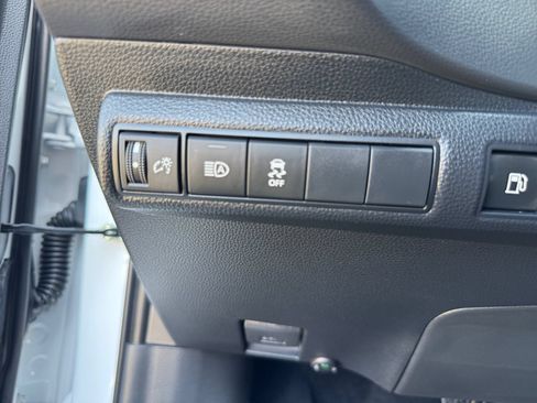 New 2026 Toyota Corolla SE FWD image 18