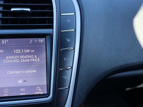 Used 2020 Lincoln Nautilus Reserve image 14