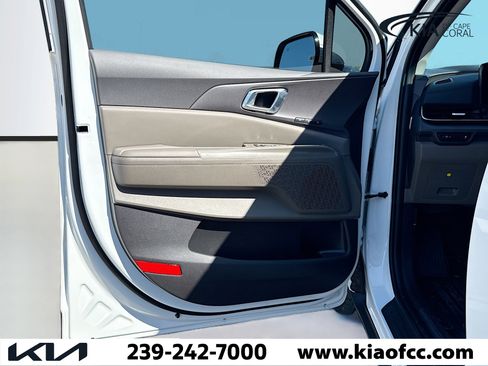 New 2026 Kia Carnival EX image 22