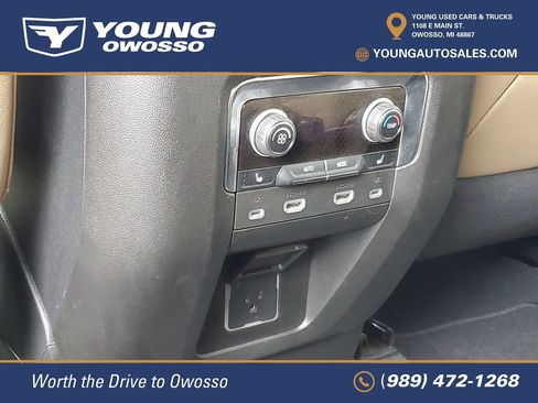 Certified 2024 Chevrolet Suburban Premier w/ Advanced Technology Package AWD/4WD image 33