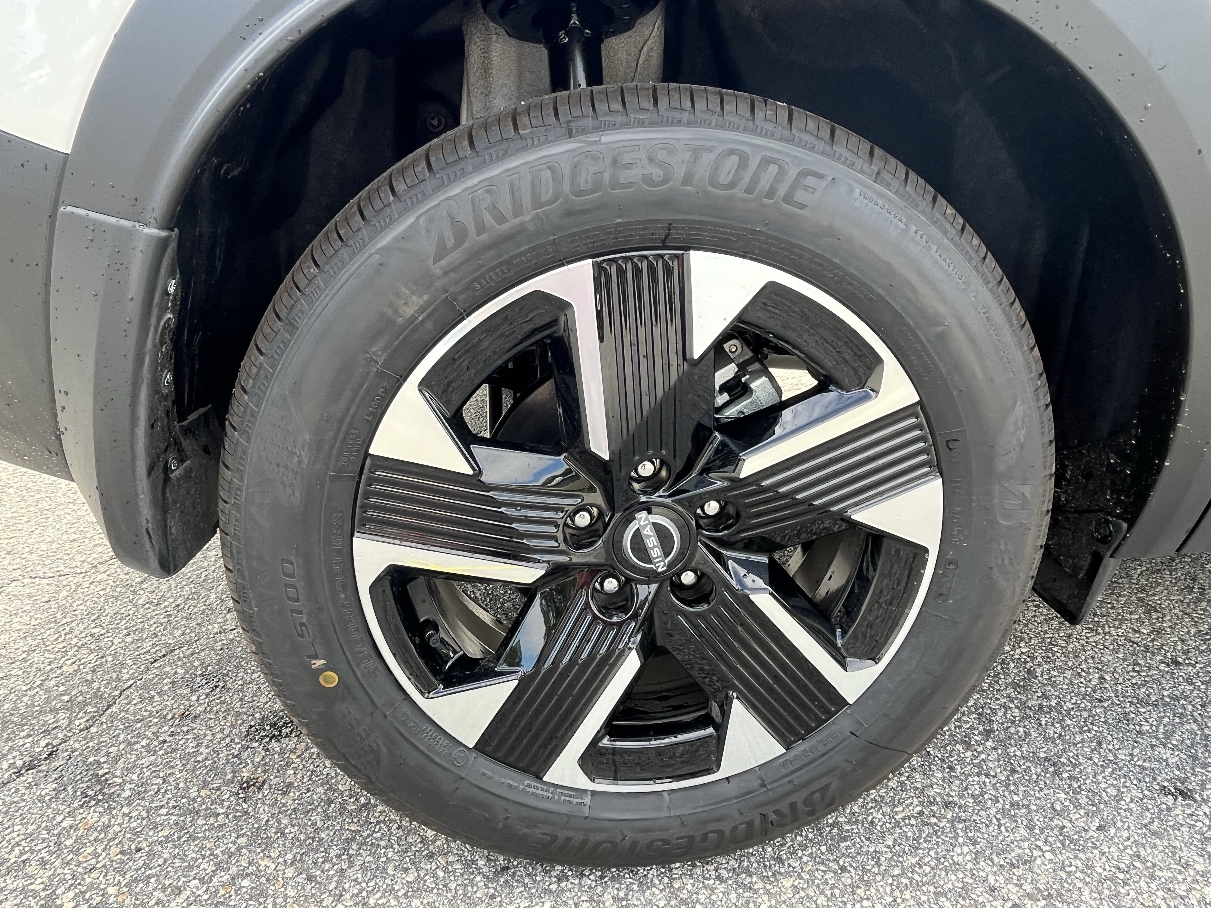 New 2026 Nissan Kicks SV w/ SV Premium Package AWD/4WD image 12