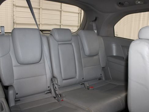 Used 2014 Honda Odyssey Touring image 22