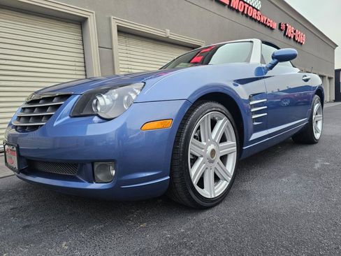 Used 2008 Chrysler Crossfire Limited image 29