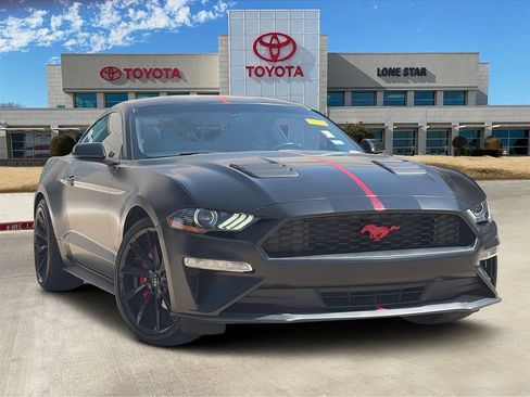 Used 2020 Ford Mustang Coupe RWD image 1