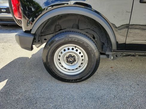 Used 2022 Ford Bronco 2-Door AWD/4WD image 7