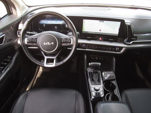 Used 2024 Kia Sportage SX image 19