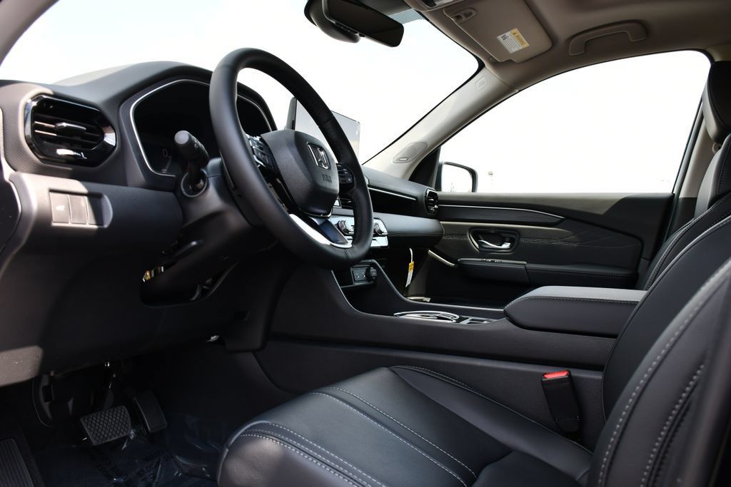 New 2026 Honda Pilot Touring image 14