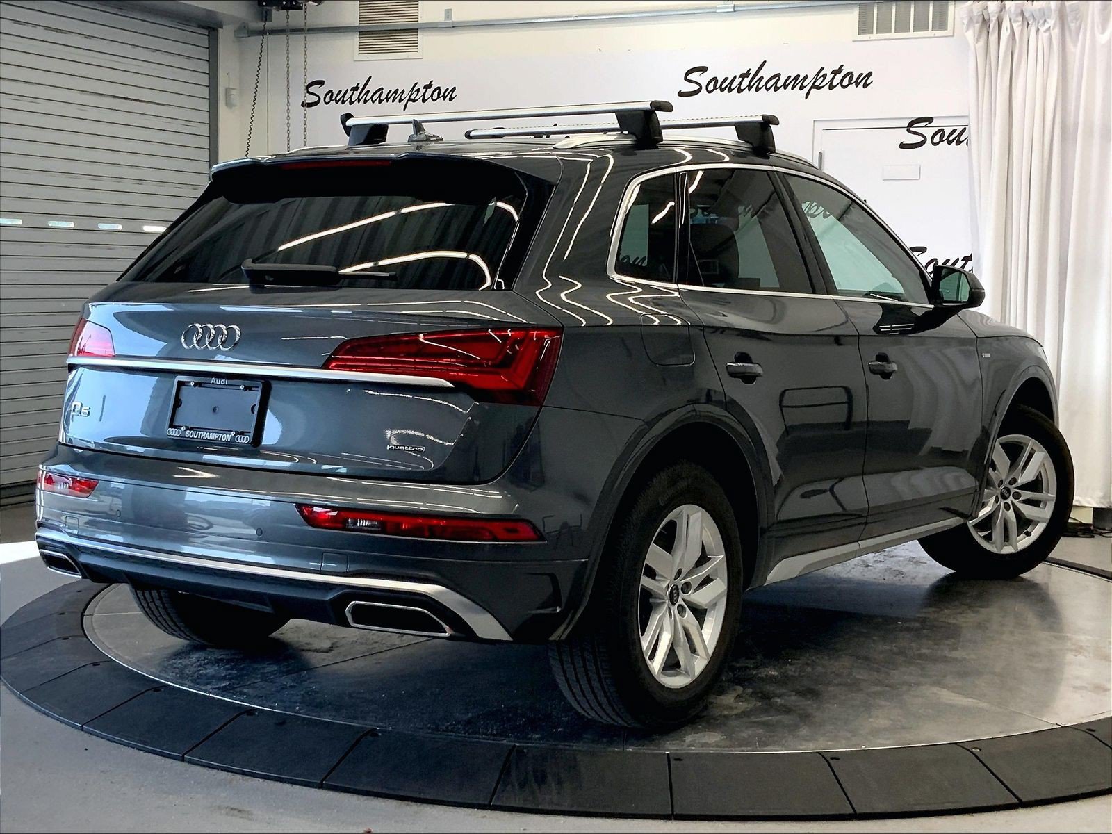 Certified 2023 Audi Q5 2.0T Premium w/ Convenience Package AWD/4WD image 12