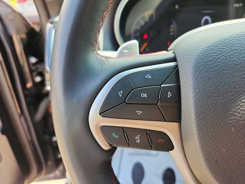 Used 2019 Jeep Grand Cherokee Trailhawk w/ Trailhawk Luxury Group image 31