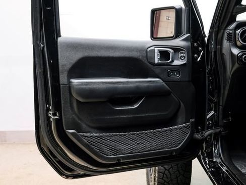 Used 2022 Jeep Wrangler Unlimited Sahara AWD/4WD image 67