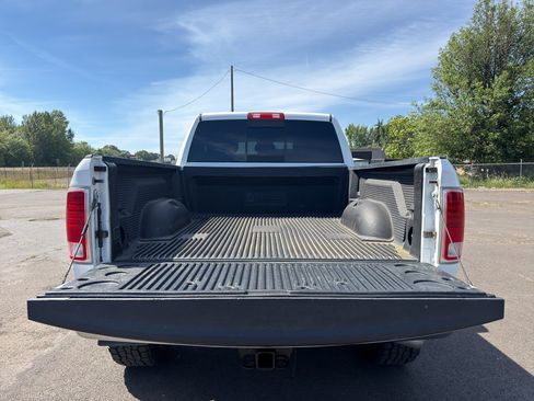 Used 2017 RAM 2500 Laramie AWD/4WD image 9