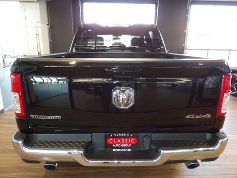 Used 2022 RAM 1500 Big Horn AWD/4WD image 8
