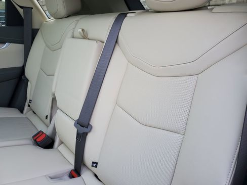 Certified 2023 Cadillac XT5 Premium Luxury w/ LPO, Floor Liner Package image 45