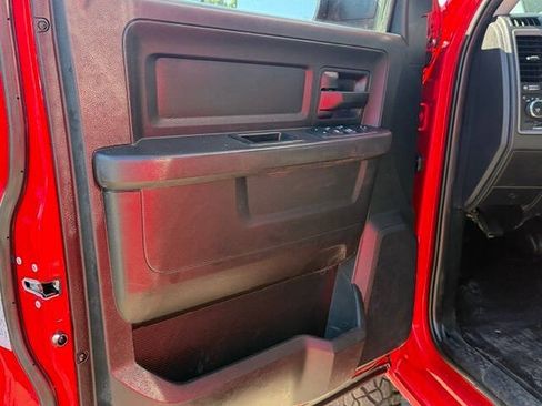 Used 2018 RAM 3500 Tradesman w/ Chrome Appearance Group AWD/4WD image 13