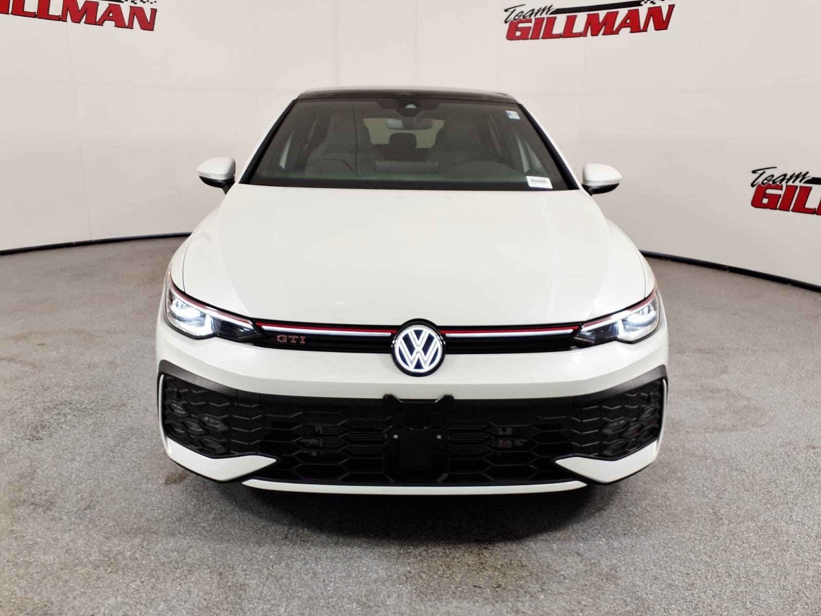 Used 2025 Volkswagen GTI SE FWD image 2