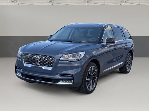 Used 2021 Lincoln Aviator Reserve w/ Equipment Group 202A AWD/4WD image 6
