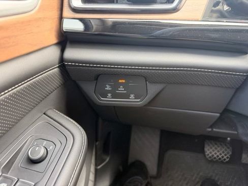 Certified 2024 Volkswagen Atlas SE AWD/4WD image 20