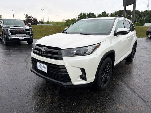 Used 2019 Toyota Highlander SE AWD/4WD image 8